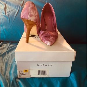 Nine West - Fredo Berry - Berry colors, size 8.5 M